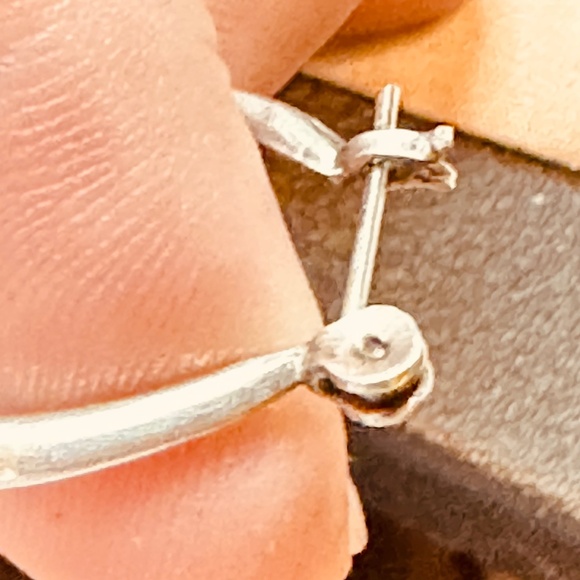 925 Sterling Silver Oval Hoop Earrings Top Bar Snap EUC - Picture 11 of 13